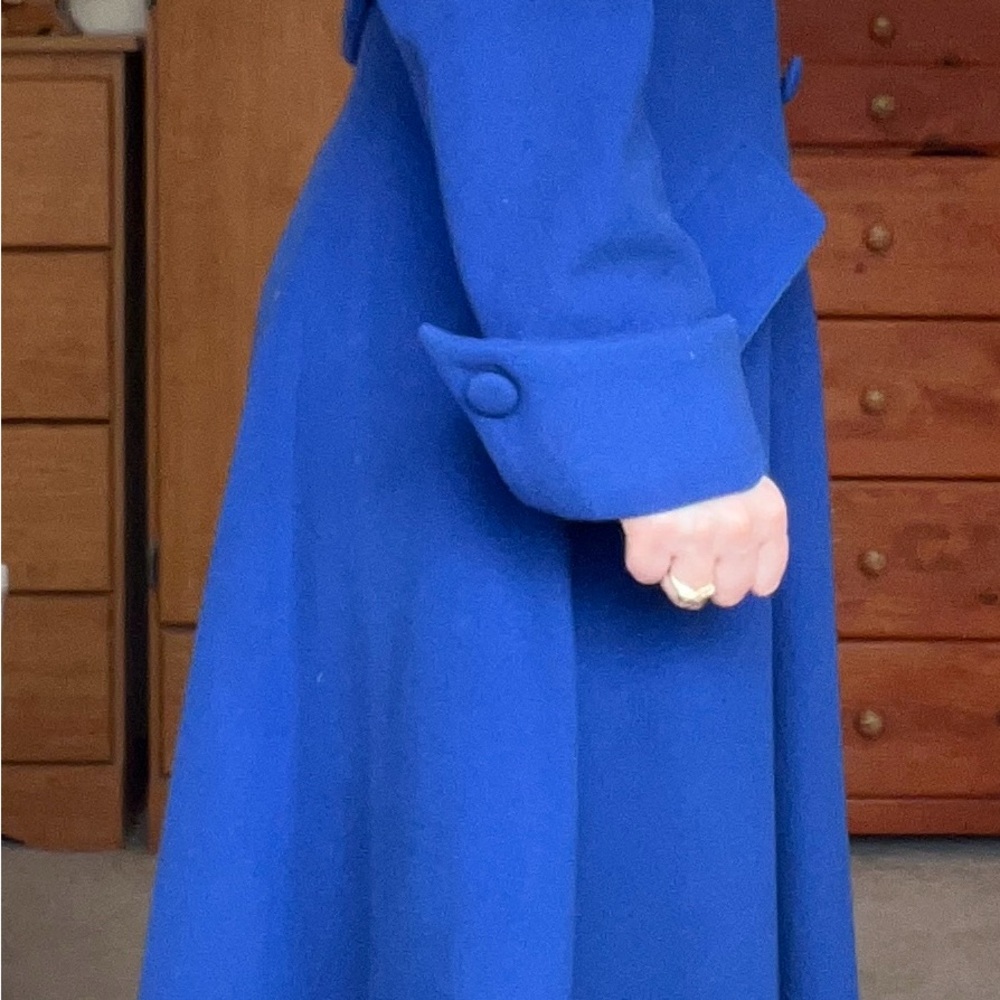 cobalt blue unique A-Line Notched Collar wool and cashmere fitted long coat - Picture 5 of 15